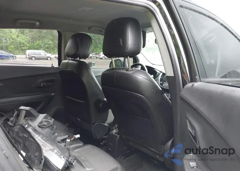 2021 Chevrolet Trax Fwd Lt z USA, uszkodzony, nr VIN KL7CJLSB5MB322117